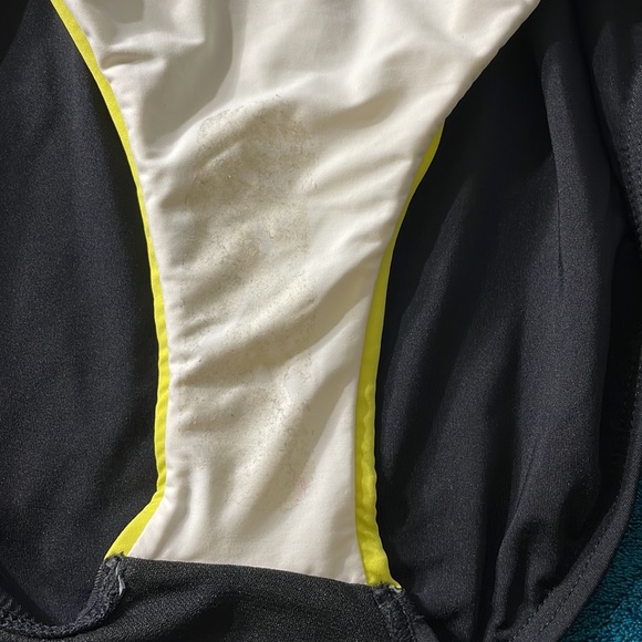 NWT Kenneth Cole Tummy Toner Black & Yellow Swimsuit Size Large - Picture 11 of 11